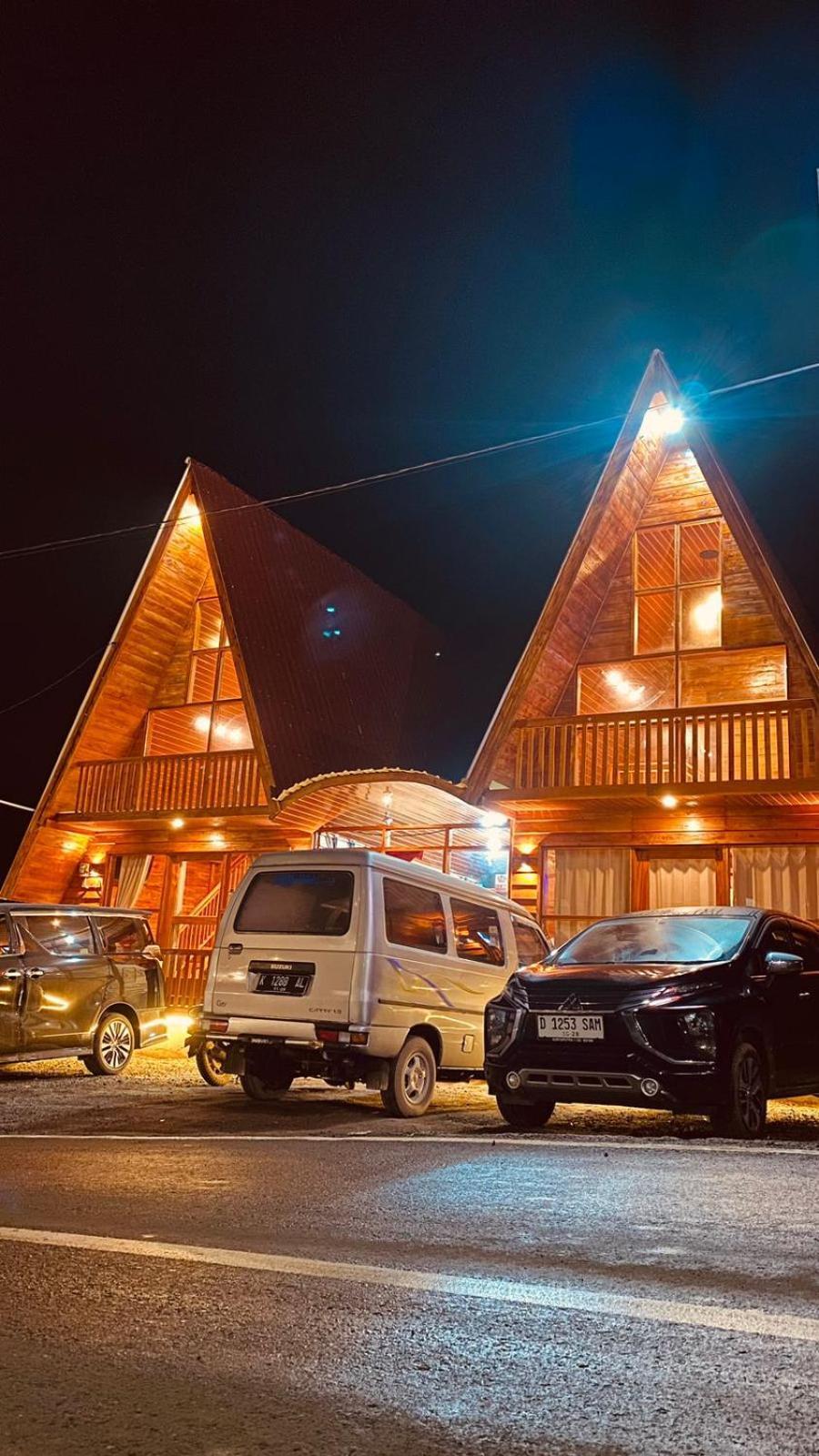Agriya Lubis 2 Villa